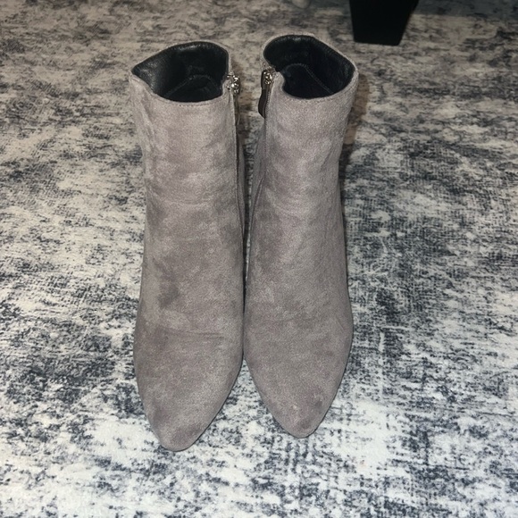 Grey heels - Picture 1 of 3